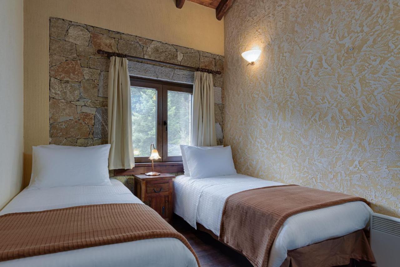 Parnassus Dreamwood Chalet Eptálofos Eksteriør billede