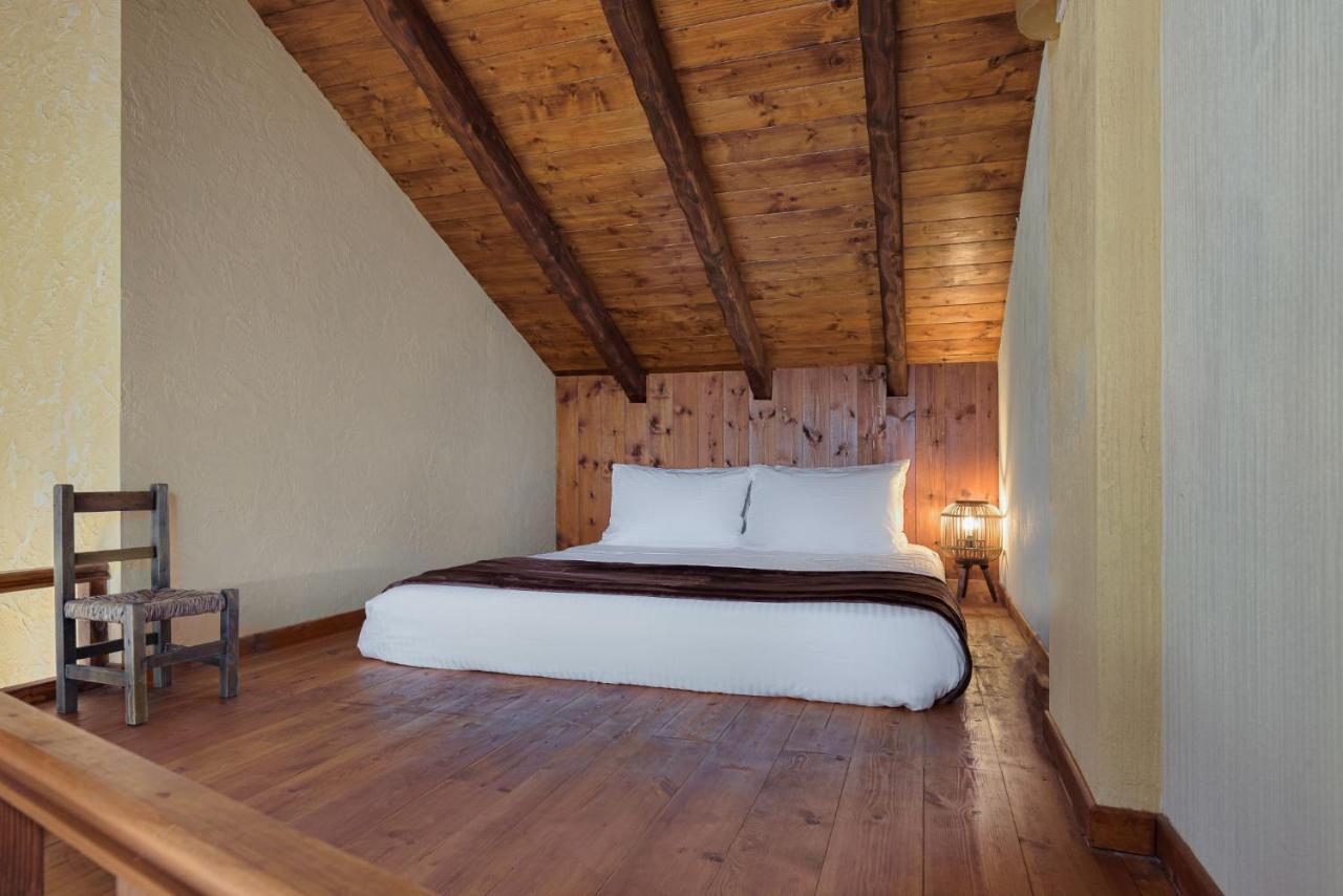 Parnassus Dreamwood Chalet Eptálofos Eksteriør billede