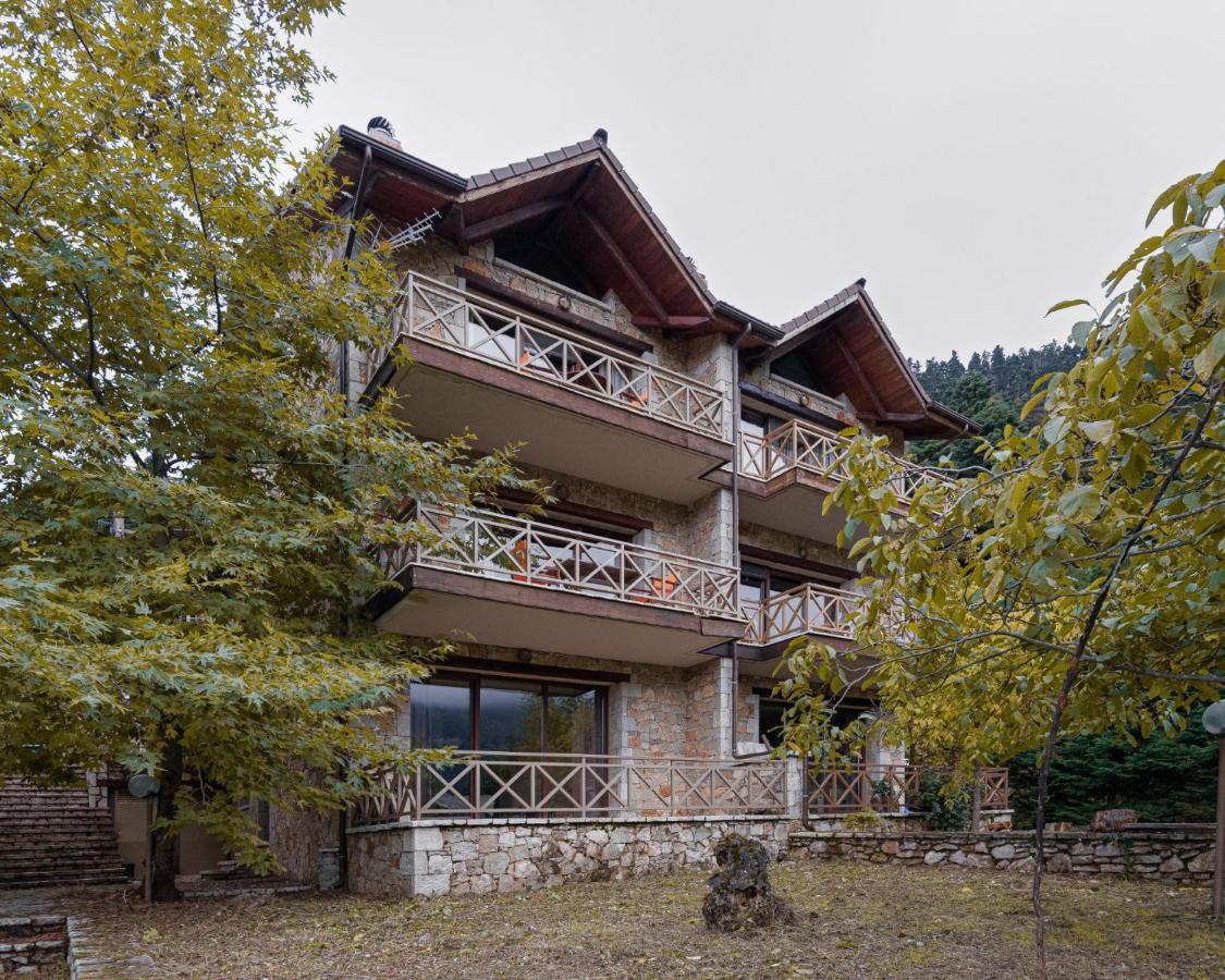 Parnassus Dreamwood Chalet Eptálofos Eksteriør billede
