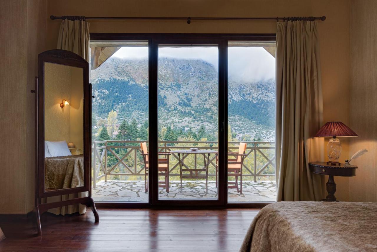 Parnassus Dreamwood Chalet Eptálofos Eksteriør billede