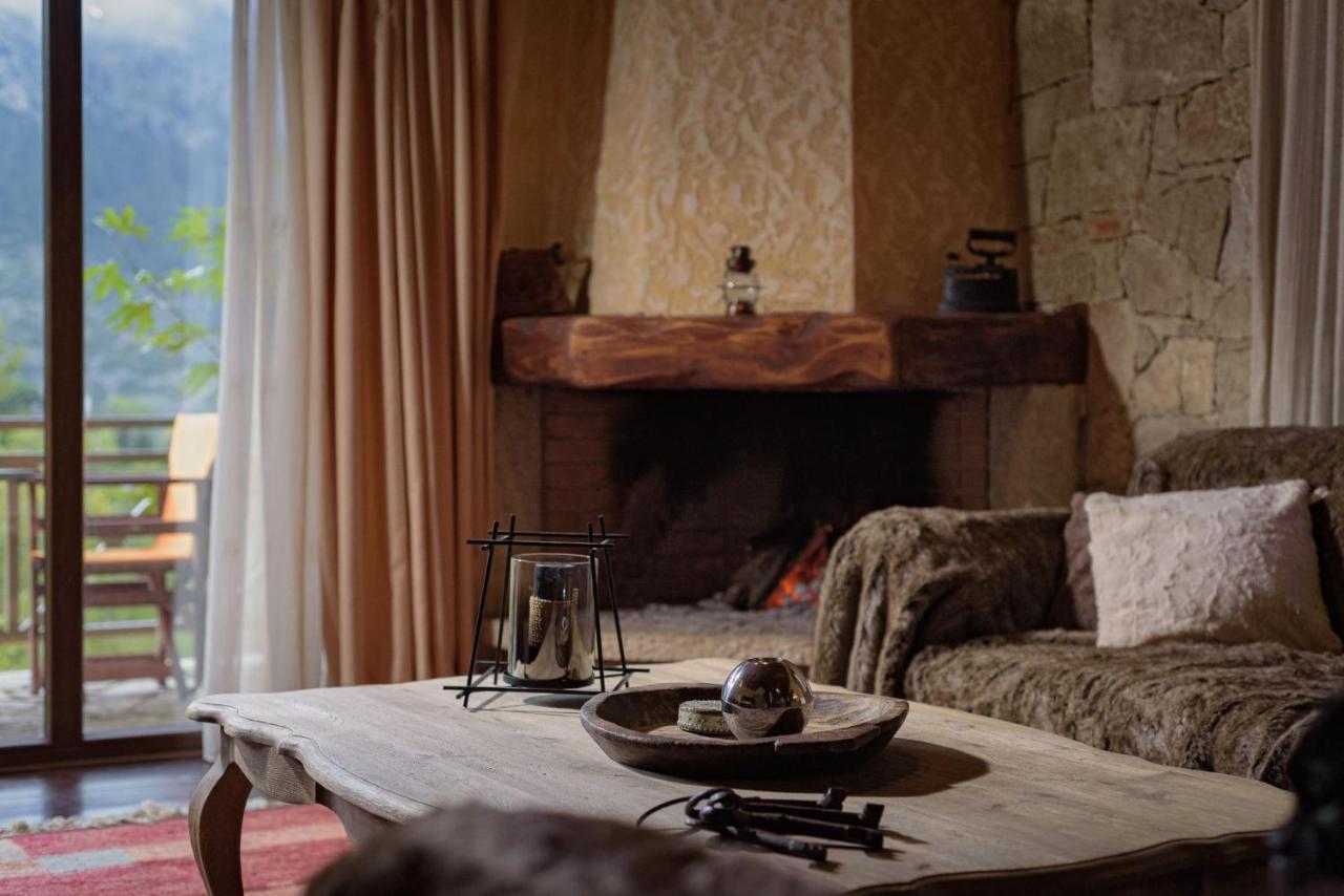 Parnassus Dreamwood Chalet Eptálofos Eksteriør billede