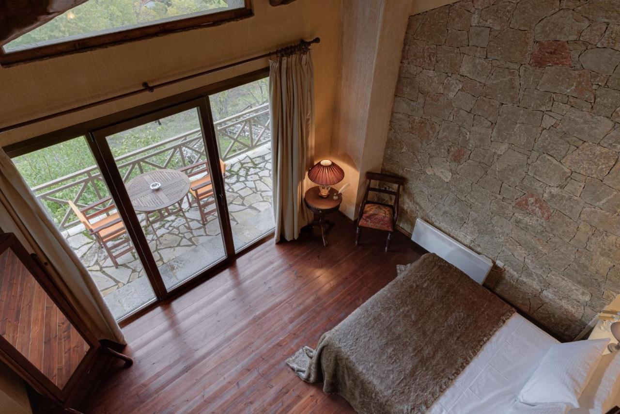 Parnassus Dreamwood Chalet Eptálofos Eksteriør billede