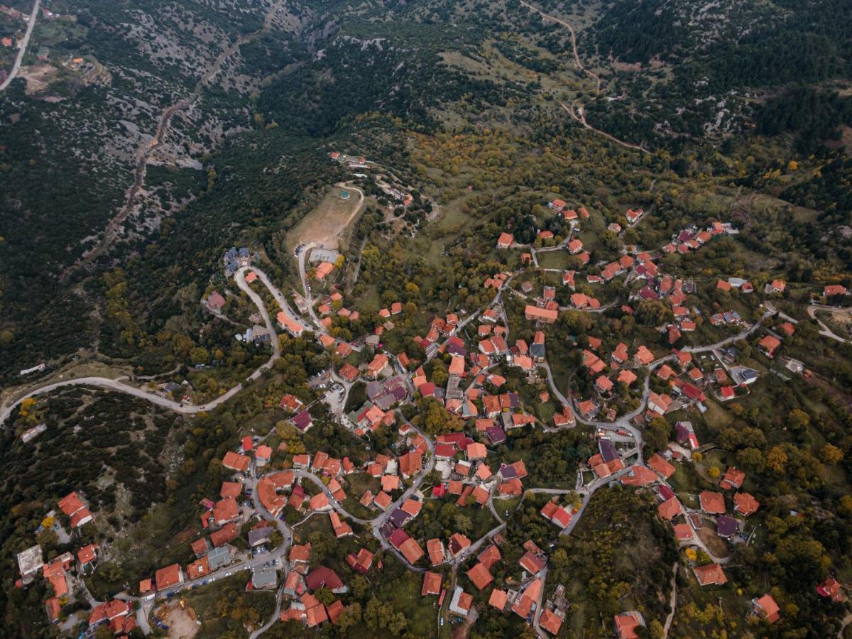 Parnassus Dreamwood Chalet Eptálofos Eksteriør billede