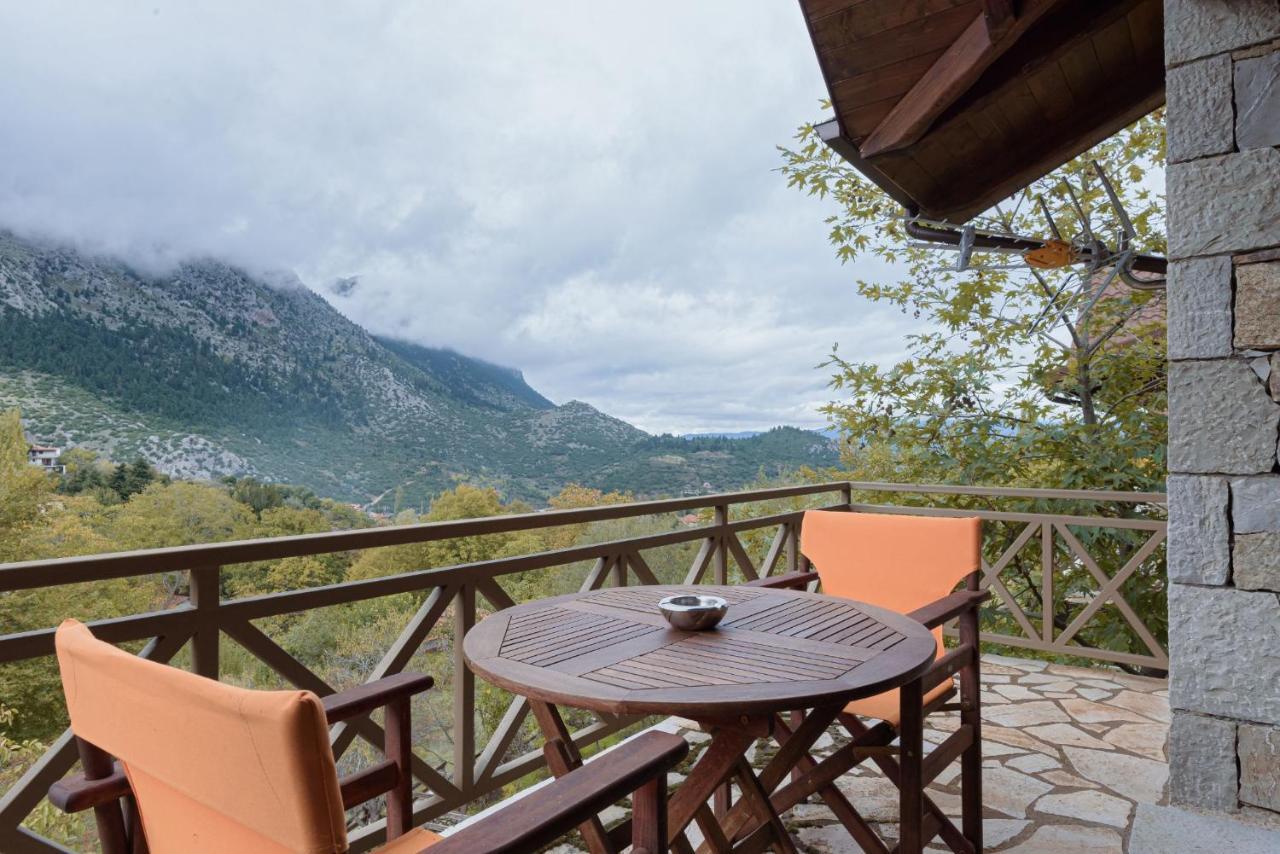 Parnassus Dreamwood Chalet Eptálofos Eksteriør billede